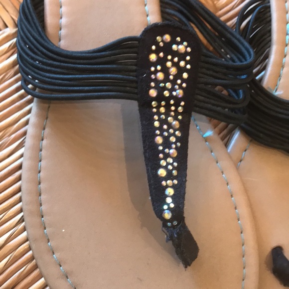 Sugarfoot 10B black sandals - Picture 2 of 4